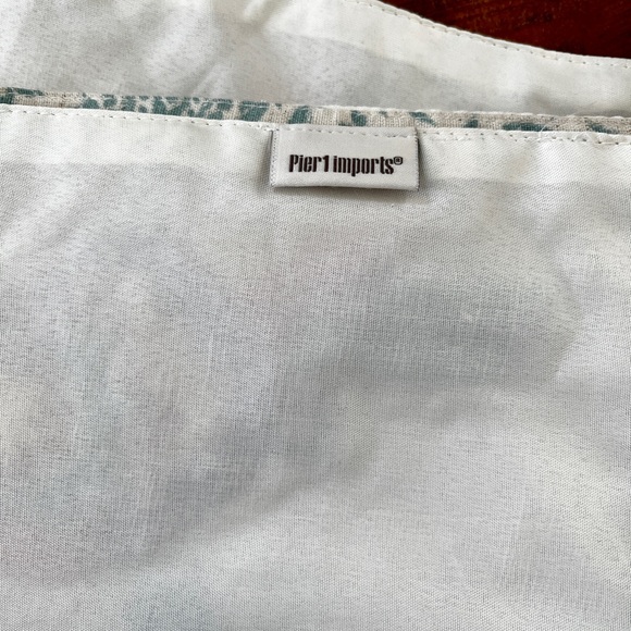 Pier 1 Table/Dresser Runner with Paisley Pattern and Embroidered Birds (13x72) - Picture 9 of 10